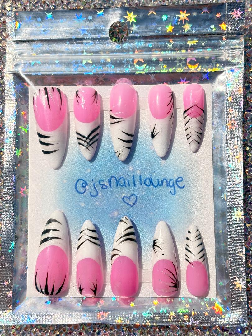 Brushstrokes and Glitter | Handmade Press-on Gel X Nail Set